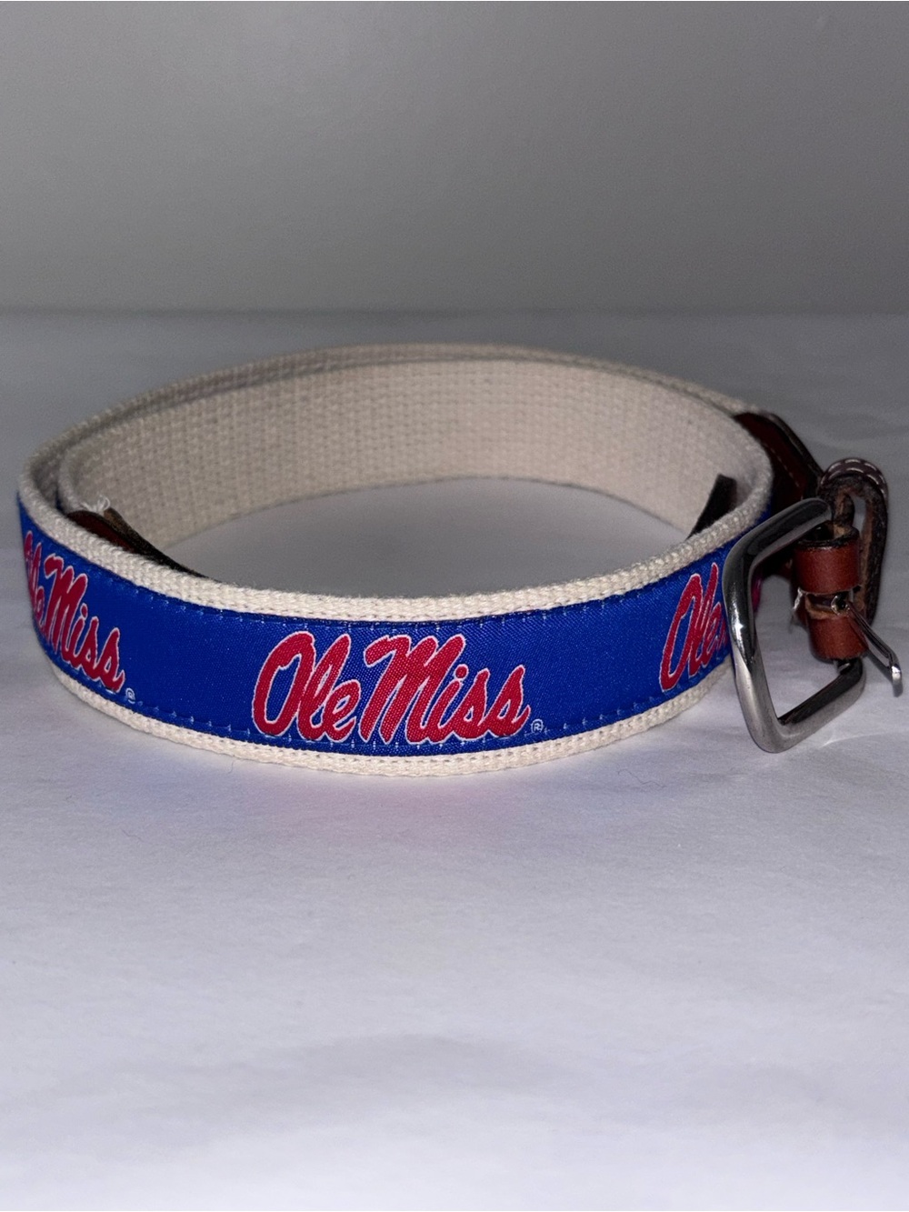 Ole Miss woven logo belt w/ leather trim brass buckle LIKE NEW size 32
